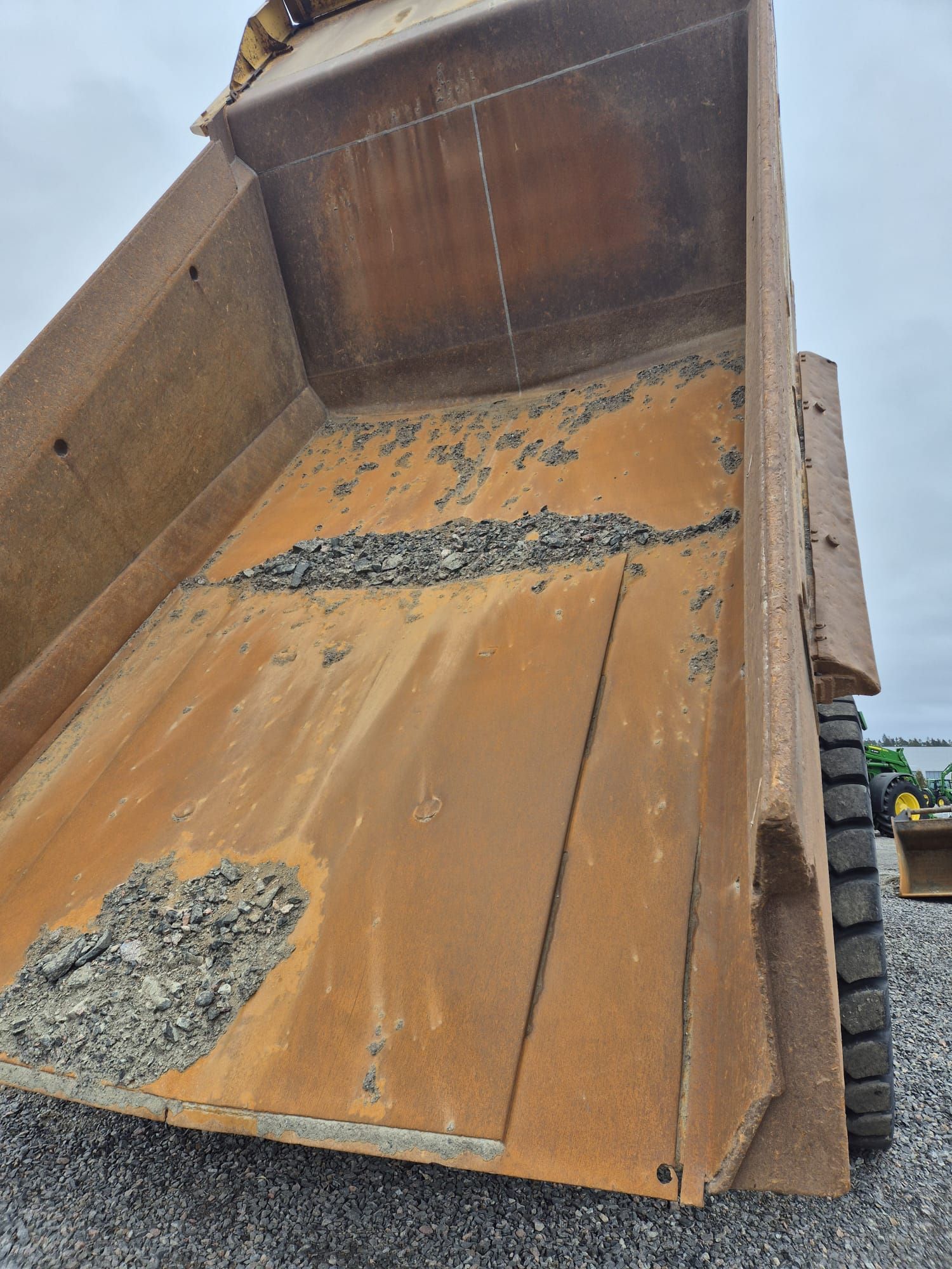 Komatsu HD605 2008 Turku