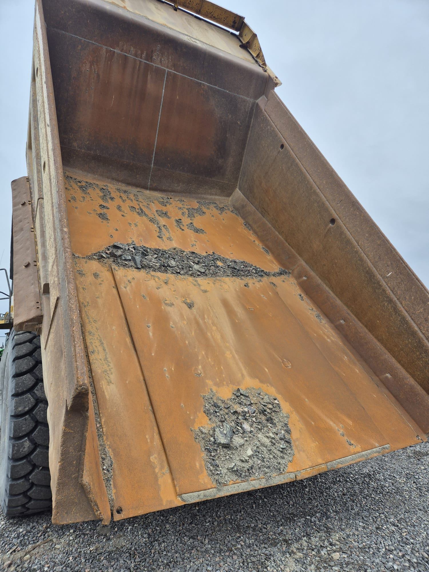 Komatsu HD605 2008 Turku