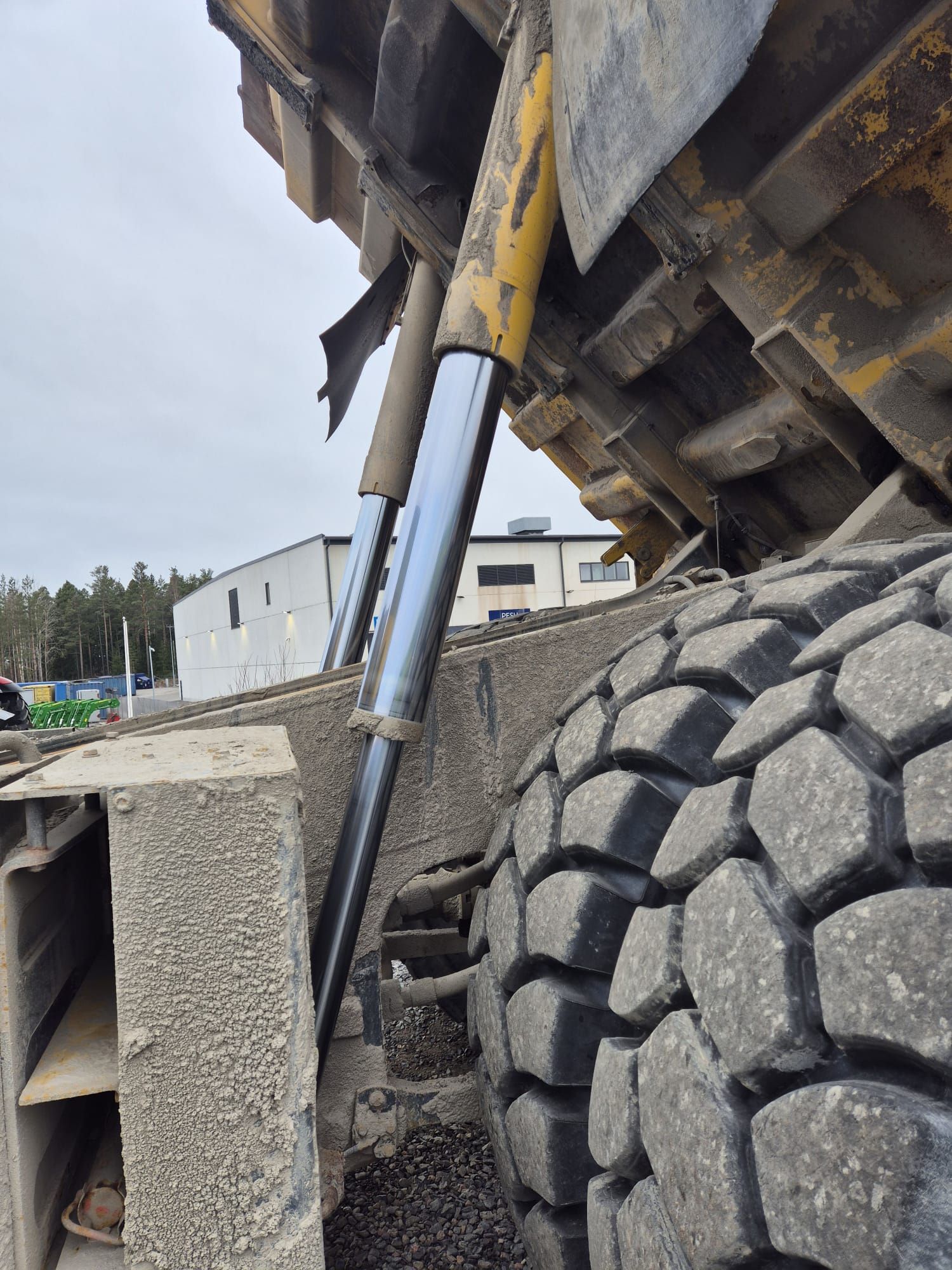 Komatsu HD605 2008 Turku