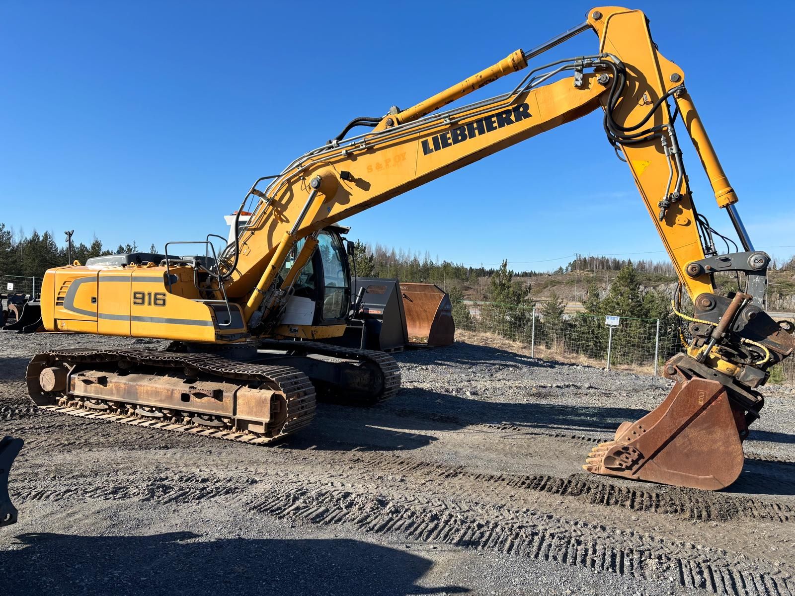 Liebherr R916 2010 Lempäälä