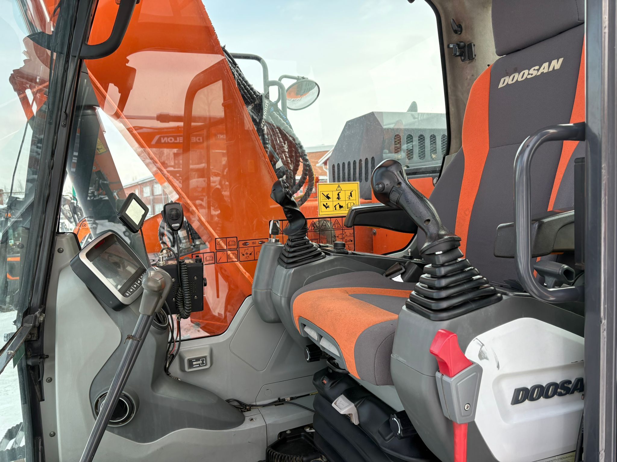 Doosan DX140LCR-5 2017 Vantaa
