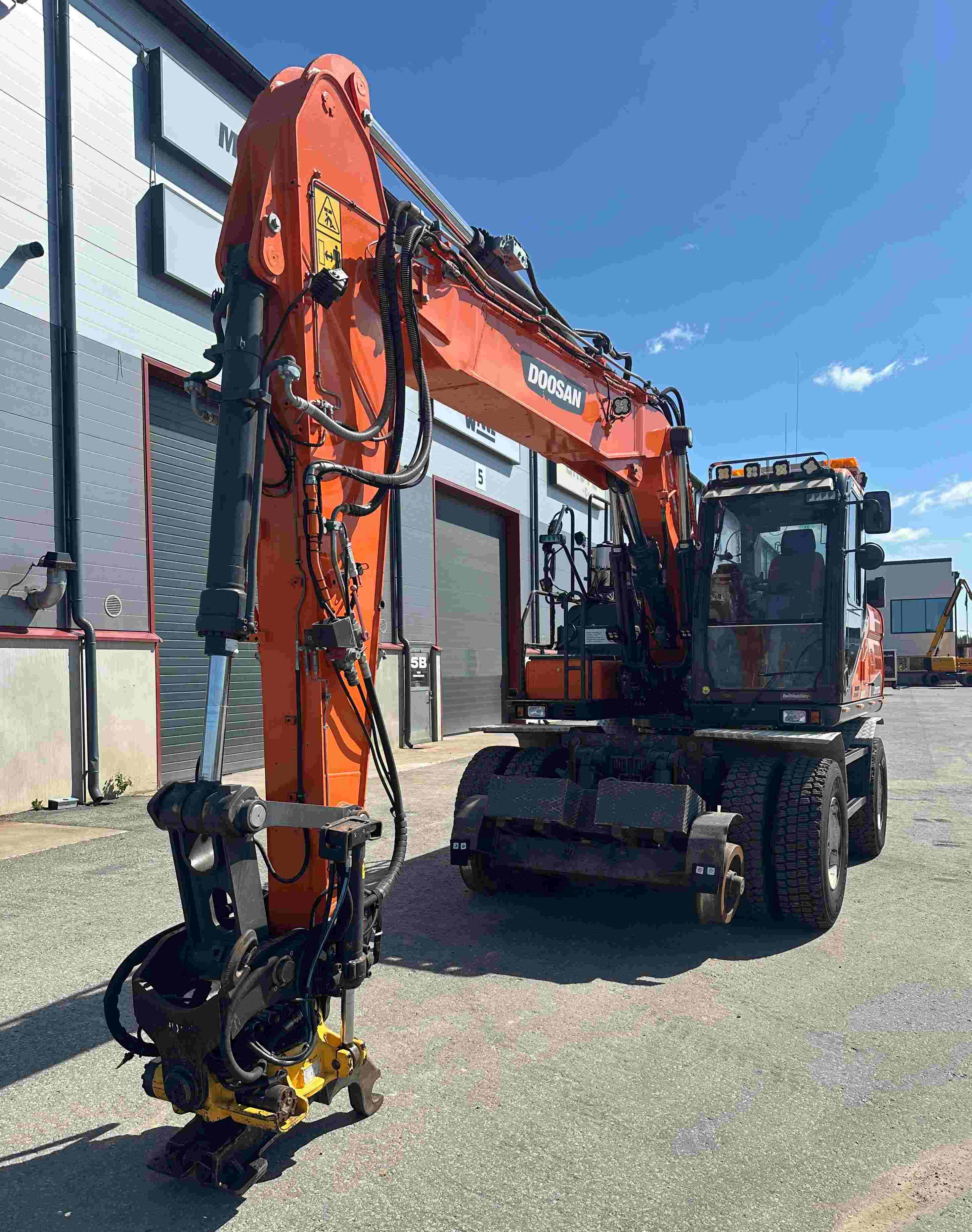 Doosan DX170W-5 artic 2019