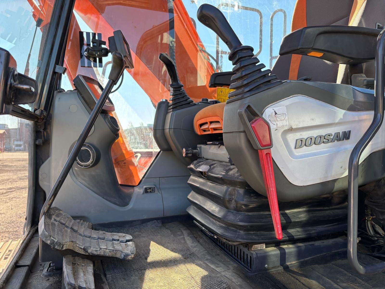 Doosan DX180LC-3 2013 Vantaa