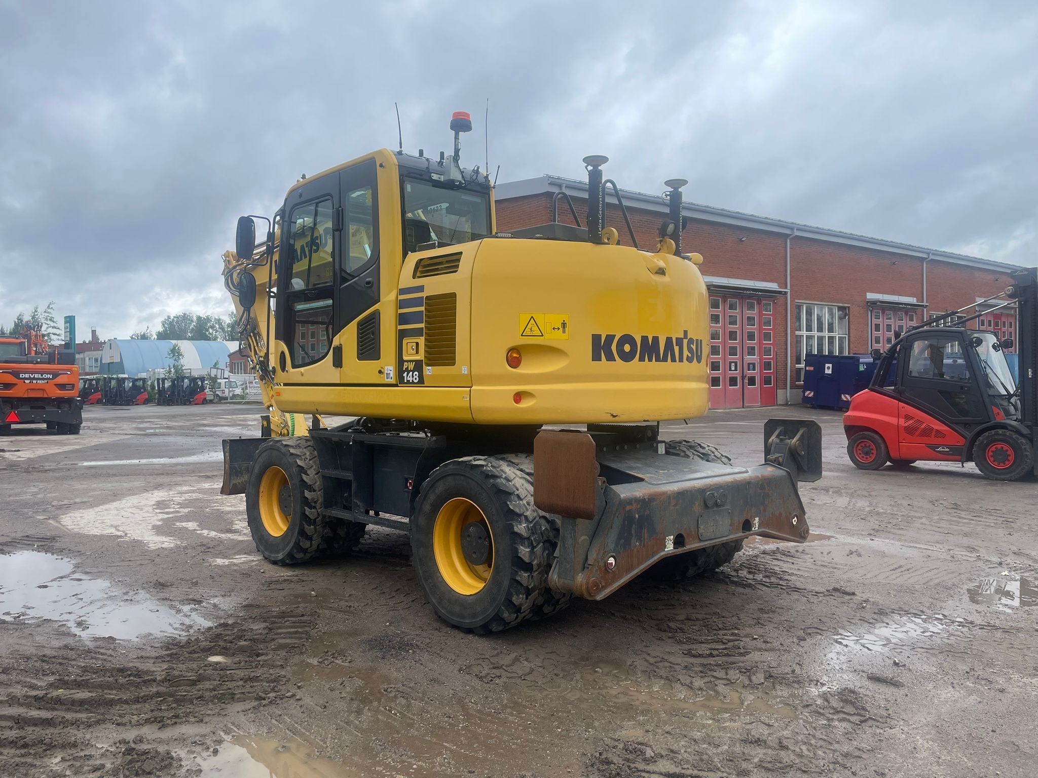 Komatsu PW148-10 2018 Vantaa
