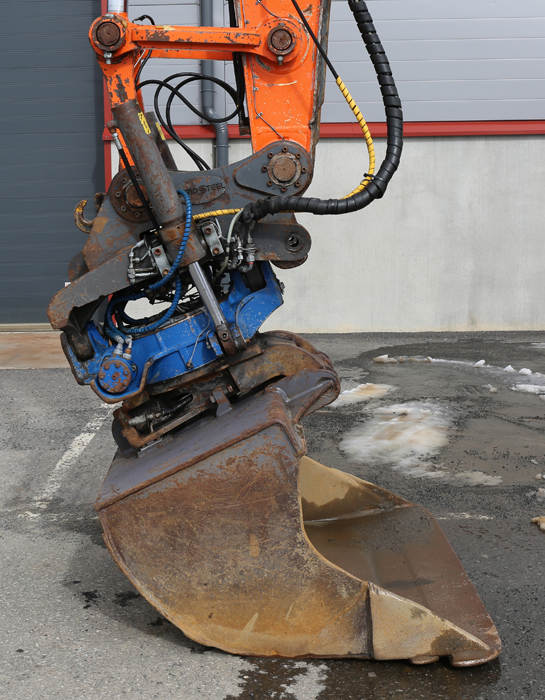 Hitachi ZX225USLC-3 2010 Lempäälä