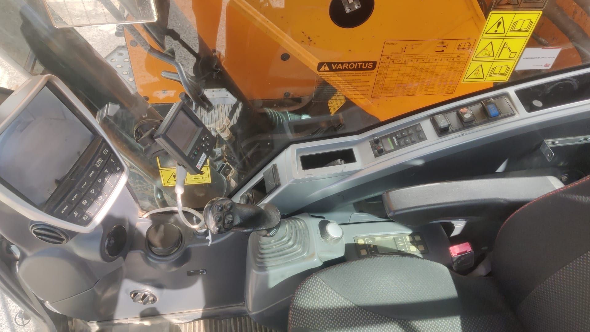 Hyundai HX235 LCR 2017