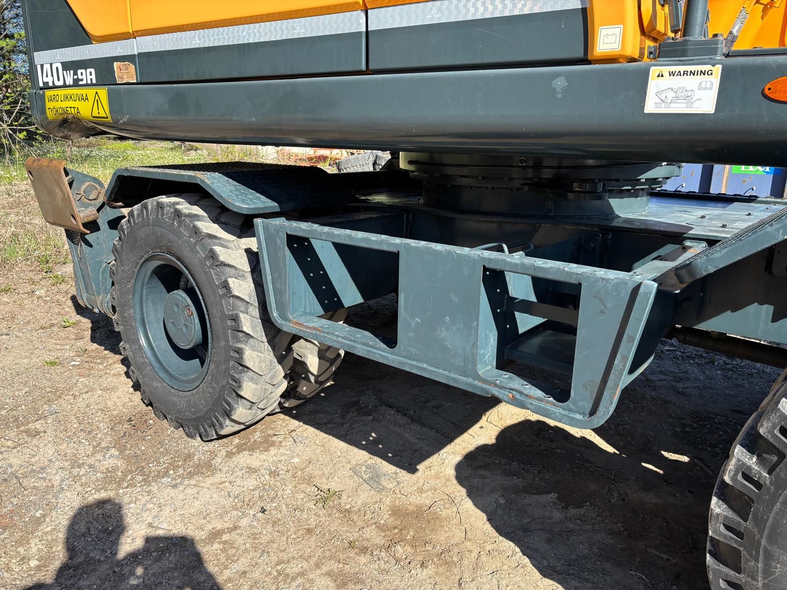 Hyundai R140W-9A 2015