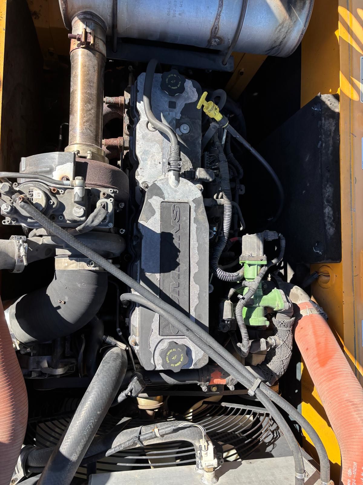 Hyundai R140W-9A 2015