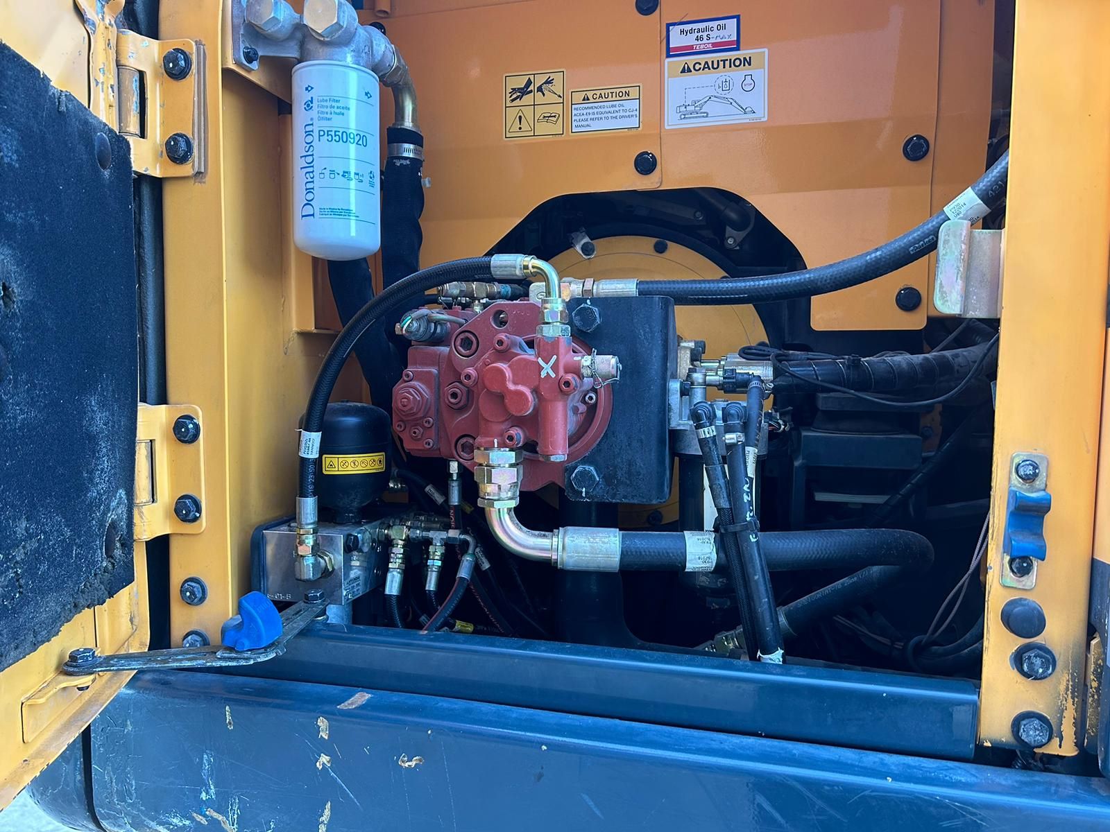 Hyundai R180LC-9A 2016