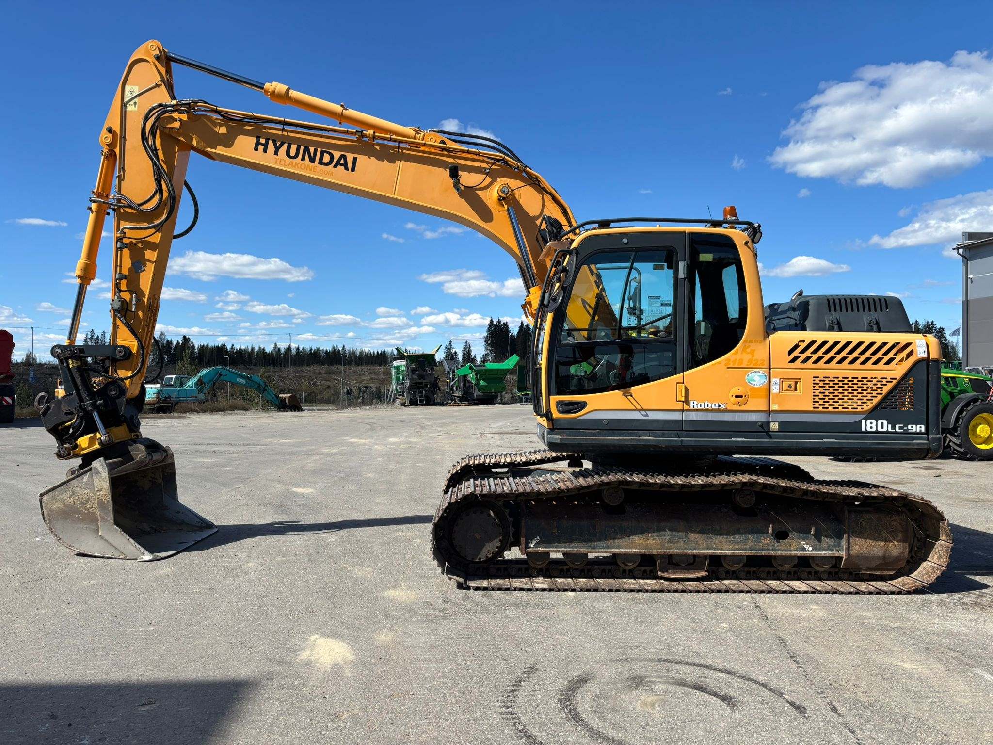 Hyundai Robex 180LC-9A 2014