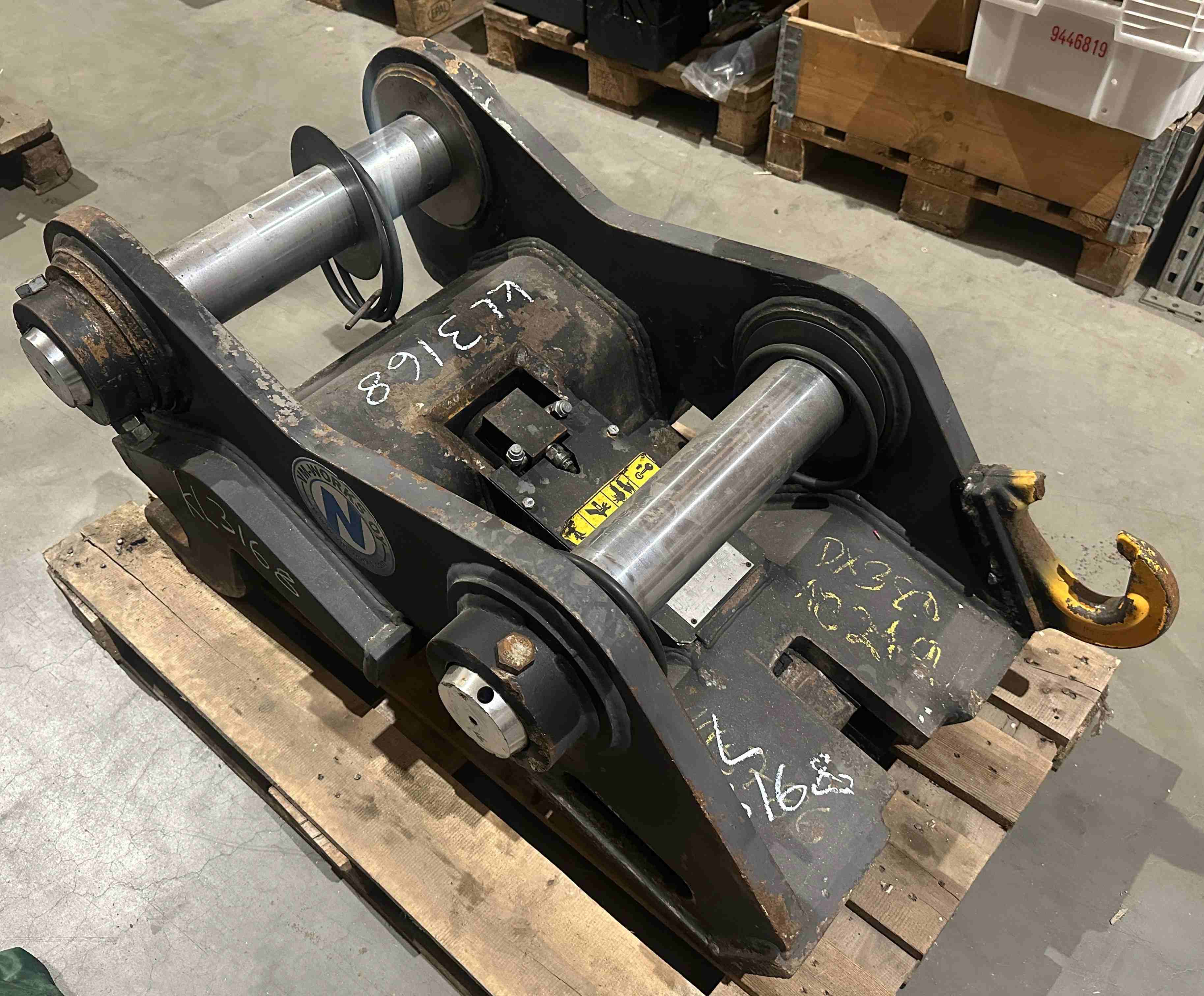 VM-Works Oy  HYDRAULINEN PUOMINPÄÄNLIITIN NTP40 - DX380 0