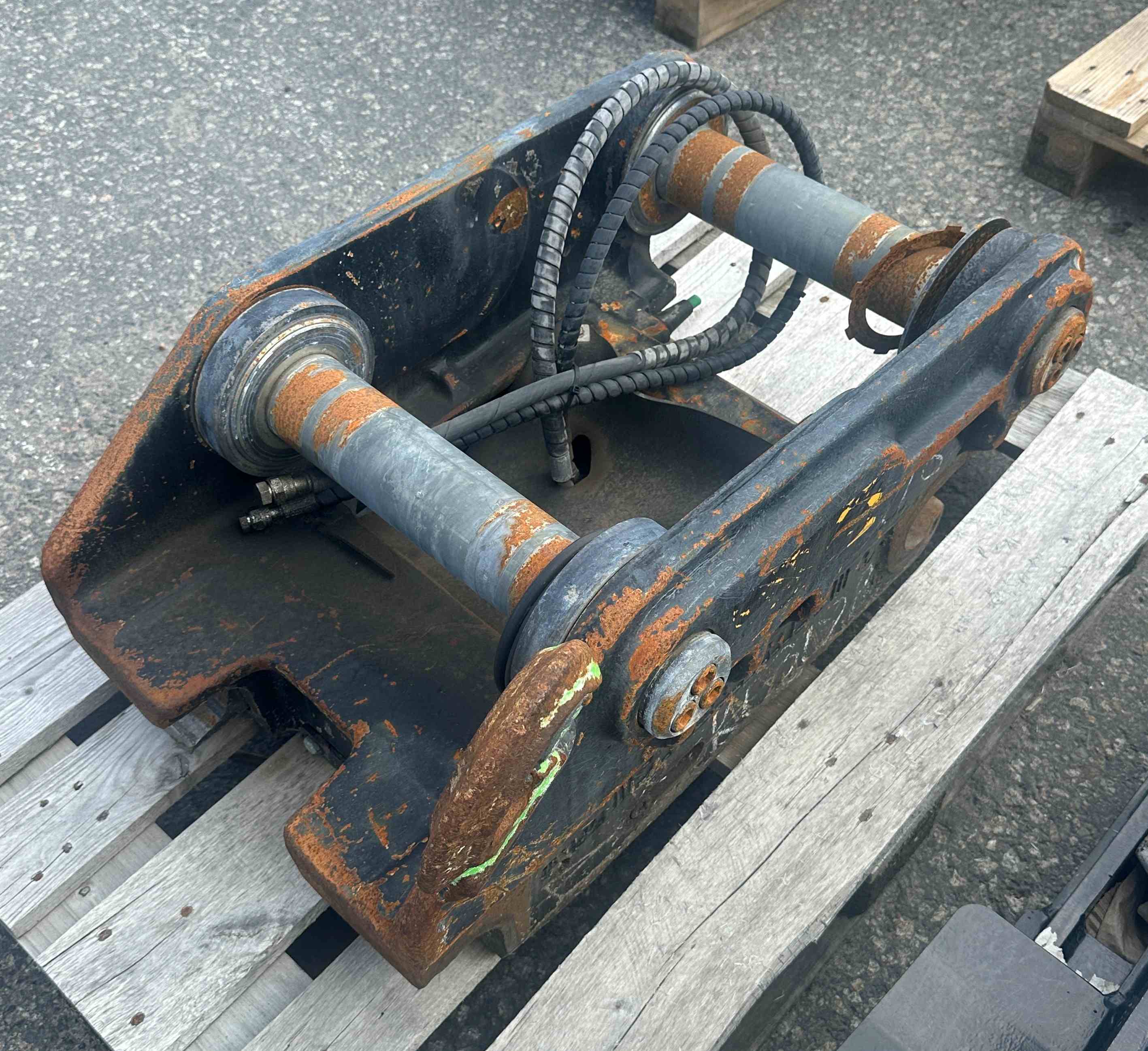 Steelwrist AB  HYDRAULINENLIITIN S70 / Volvo EC220EL