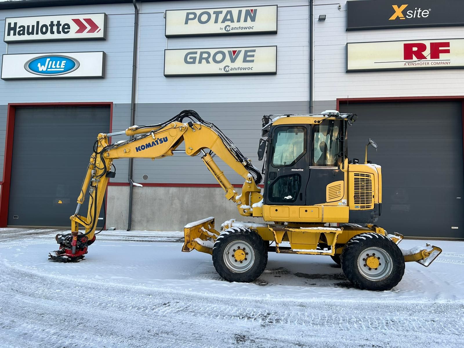Komatsu PW118MR-8 2013