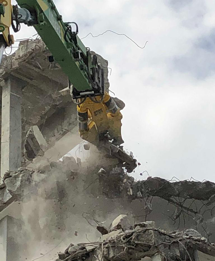 Epiroc CB 2500 BETONISAKSET, KONEEN KOKO 20-35 TONNIA