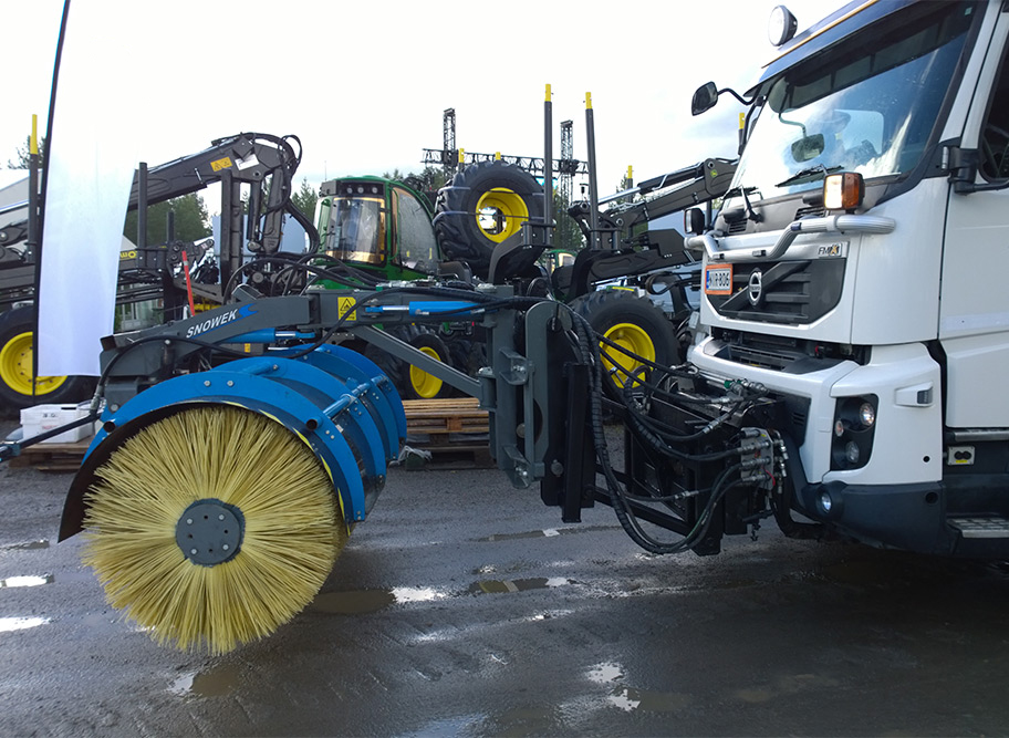 Snowek AVOHARJA AH250 2500MM / LAMELLIT 900MM