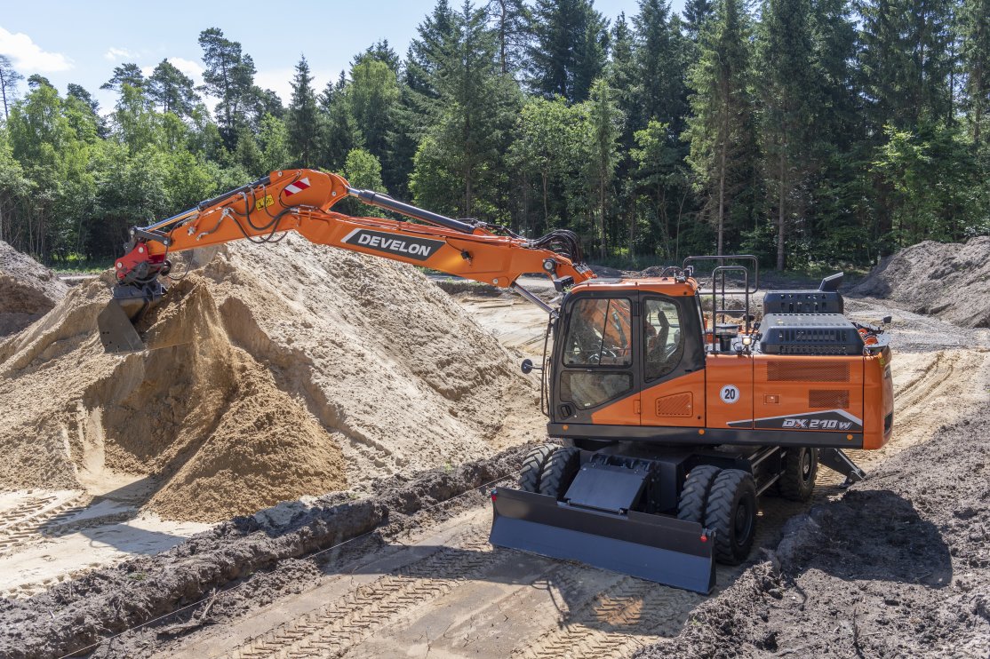 Develon DX210W-7 Artic