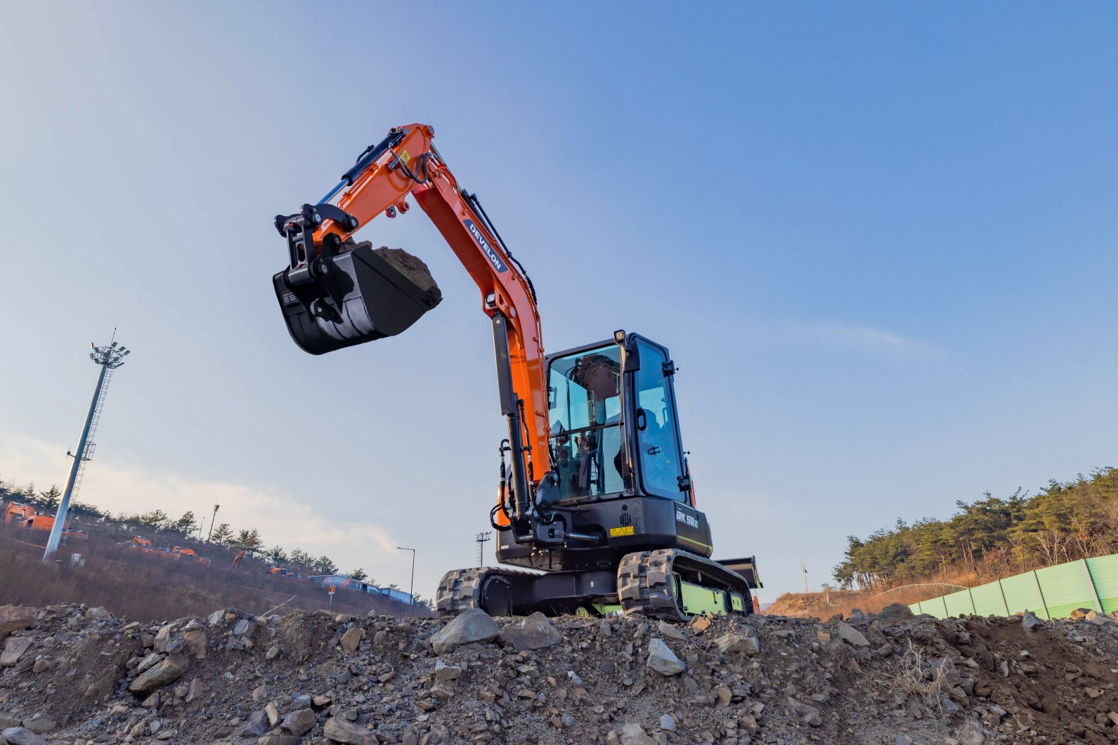 Develon DX50Z-7