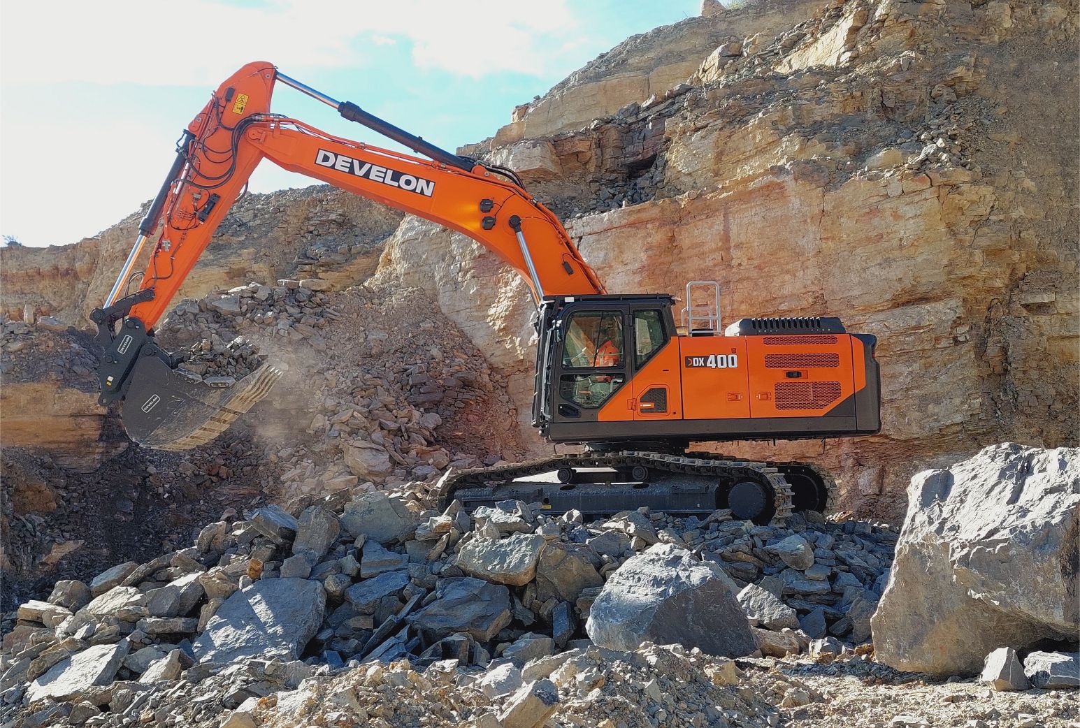 Develon DX400HD-9