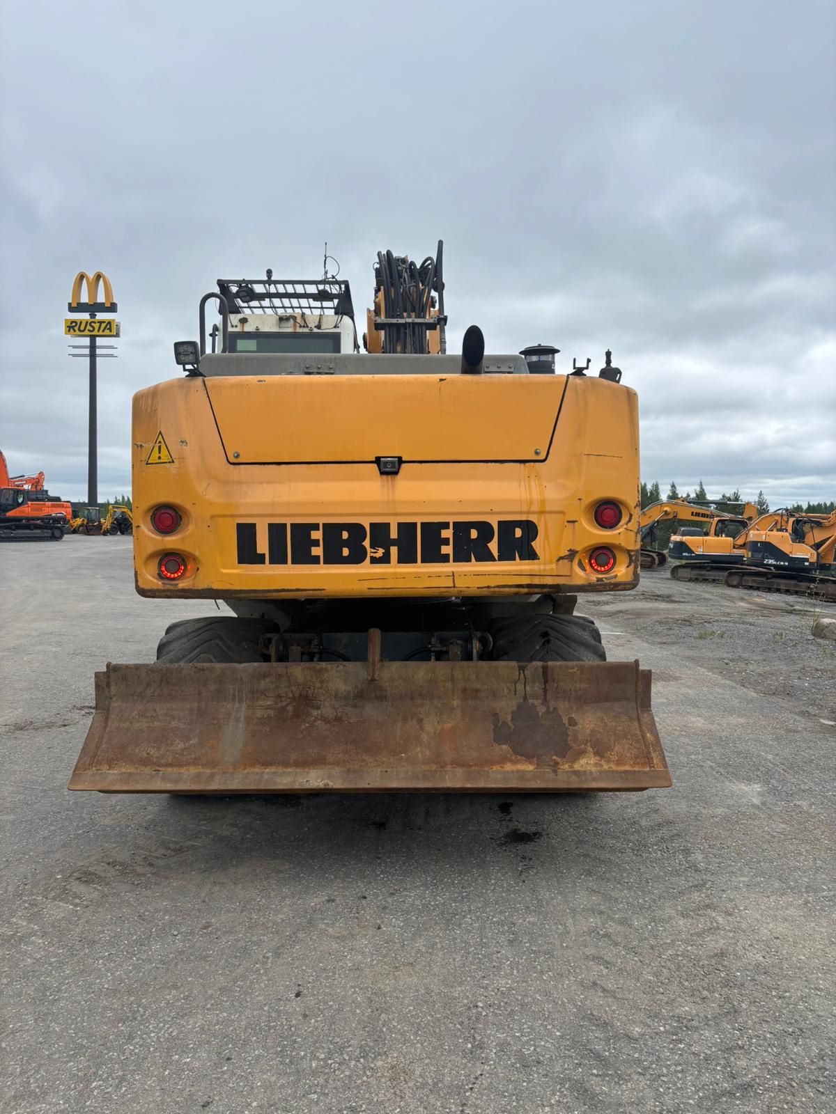 Liebherr A920 2014