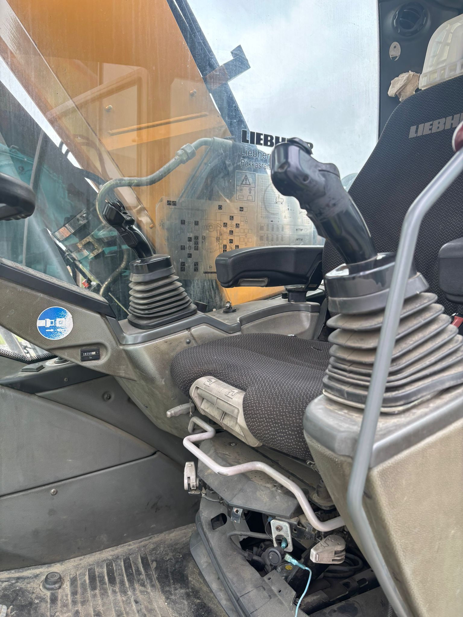 Liebherr A920 2014