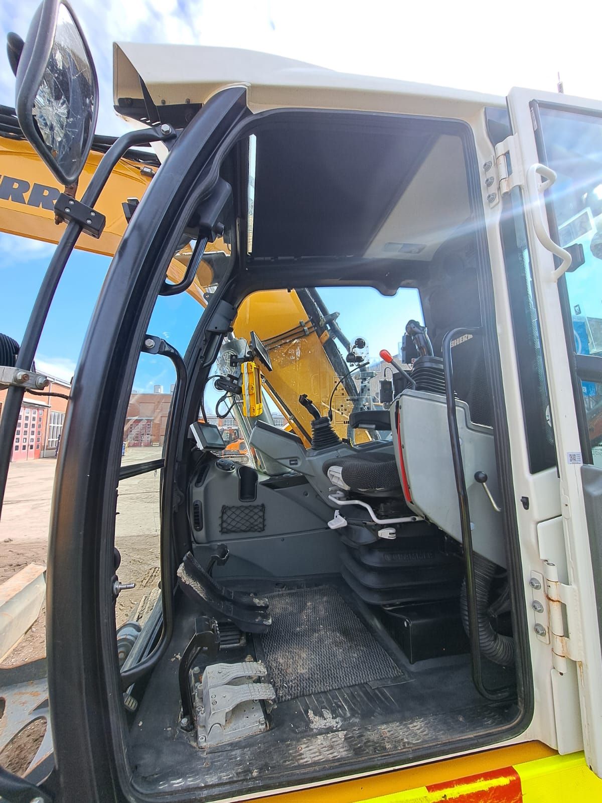 Liebherr 914 Compact 2020 Vantaa