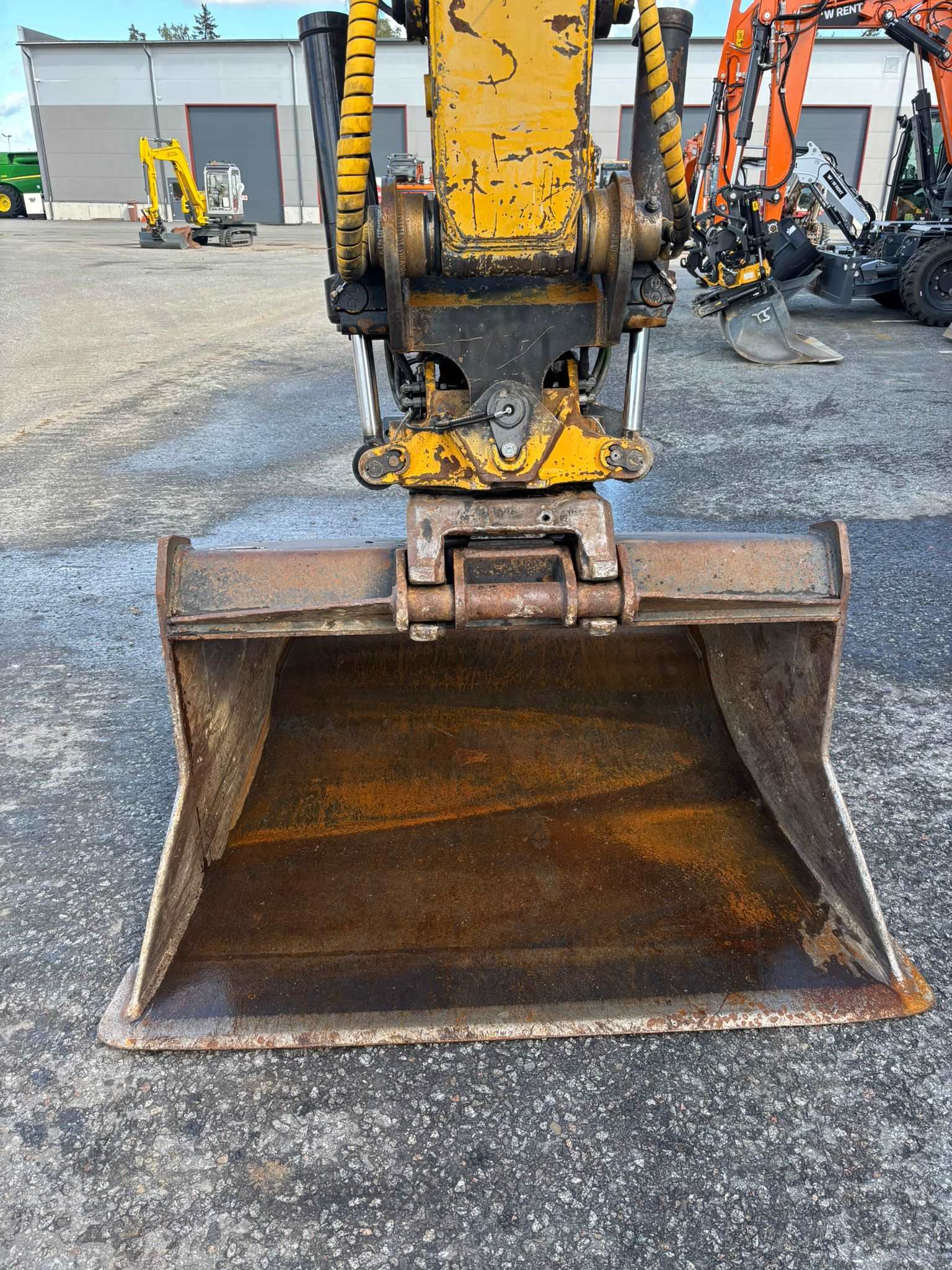 New Holland E135BSR-2 2008 Lempäälä