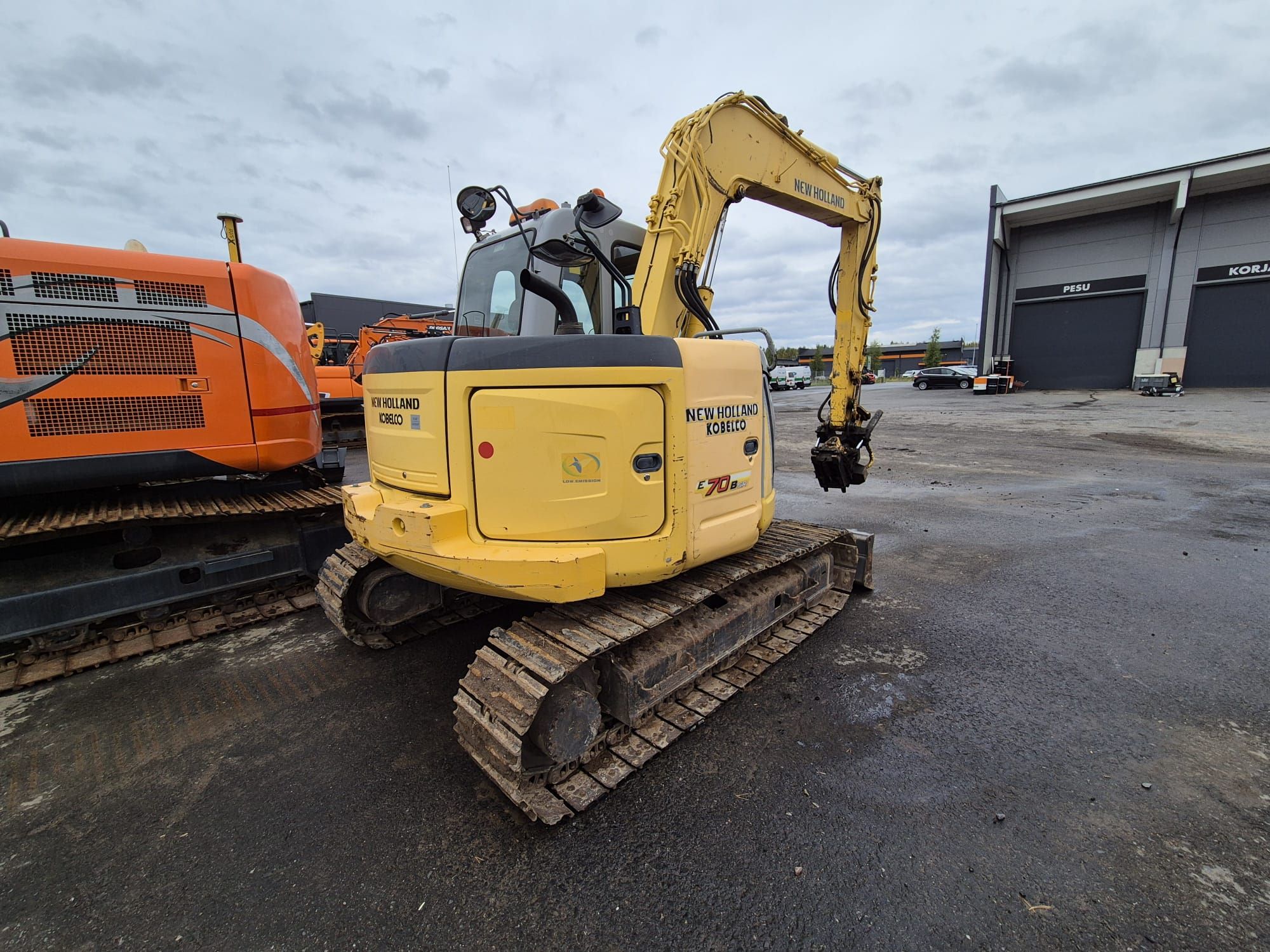 New Holland Kobelco E70BSR-2 2008 Oulu