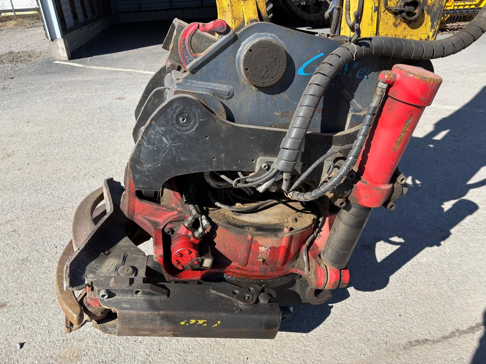 New Holland E235BSR-2 2012